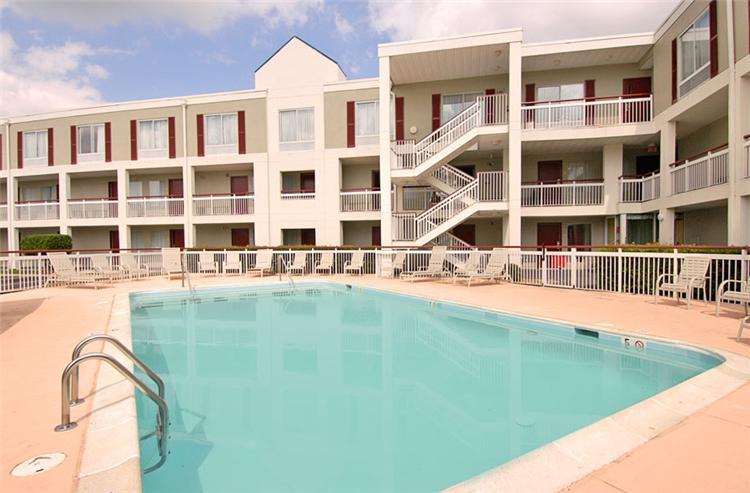 Hyatt Place Hampton Convention Center Экстерьер фото